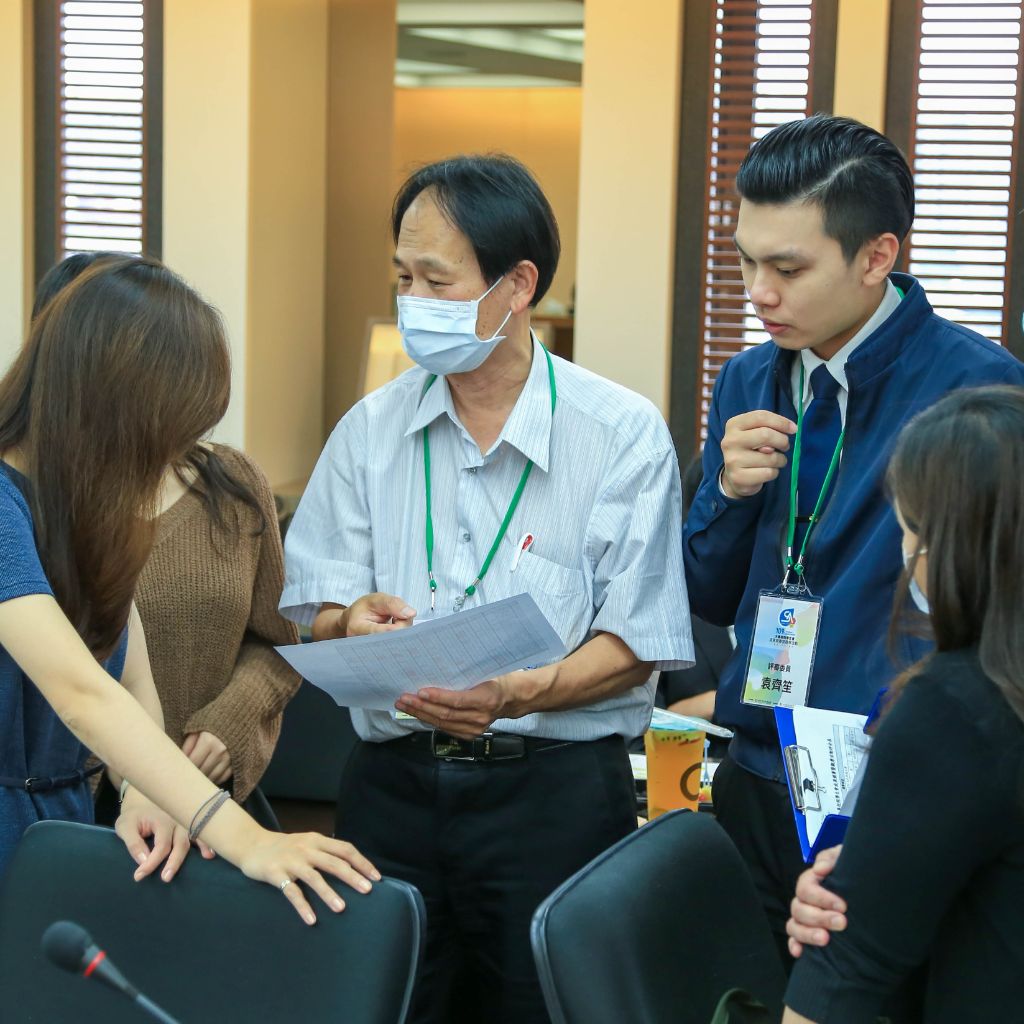 109年大專校院學生會成果展相簿封面